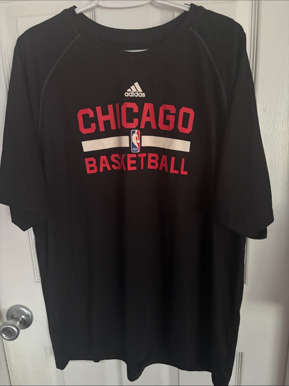 Men Size Adidas XL Jersey “Chicago Basketball “ climate fabric EXC CONDITION